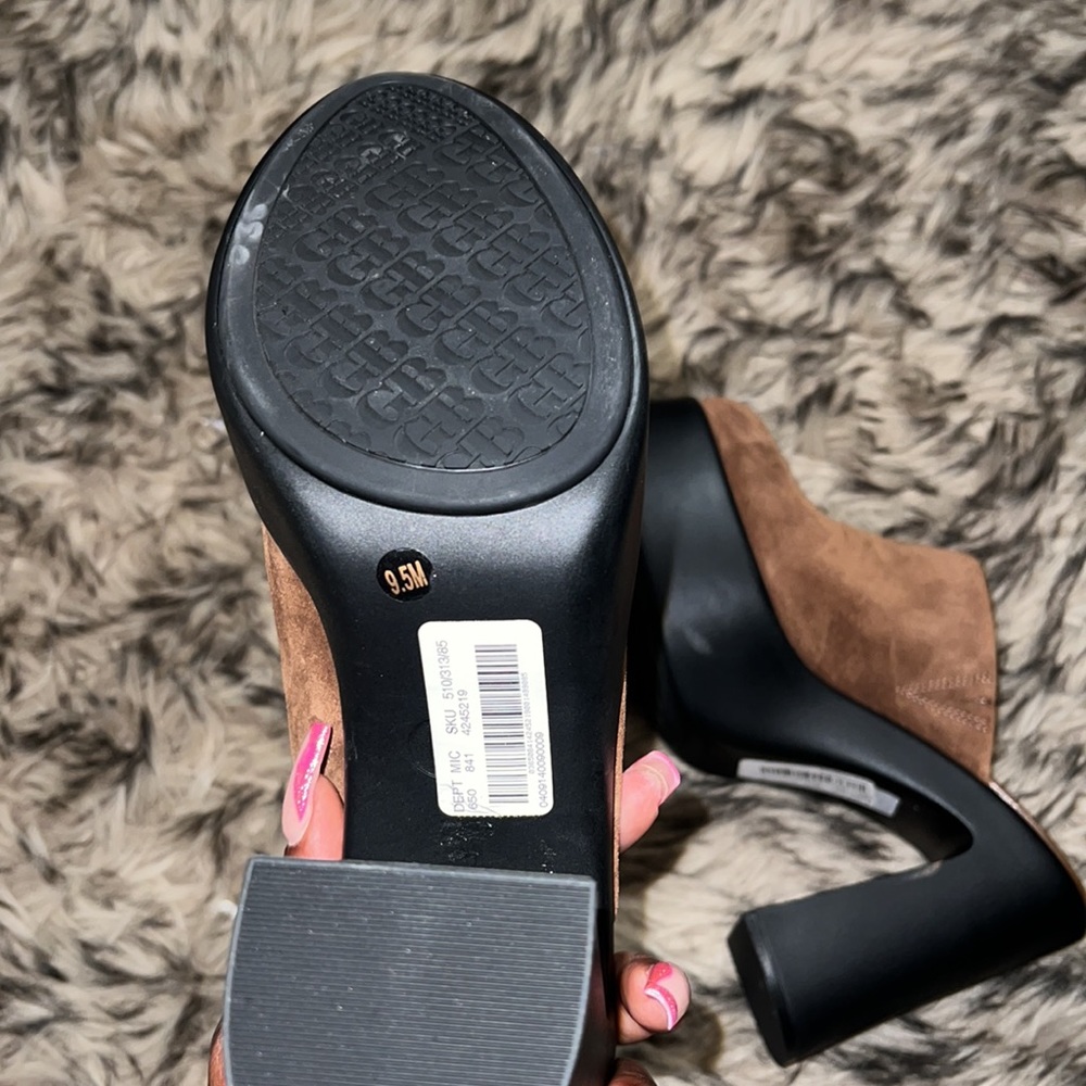 ~SOLD~ - Picture 6 of 8